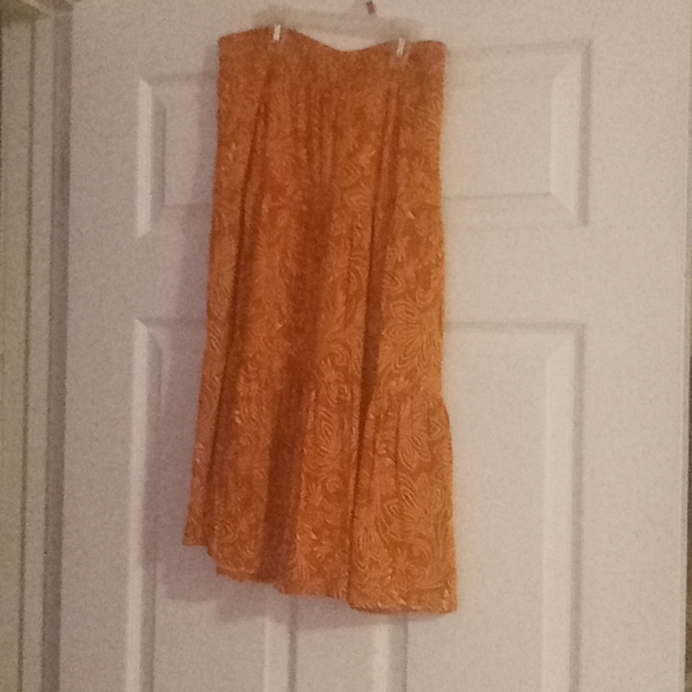 Short skirt